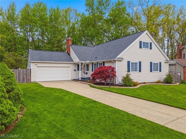 House for sale in North Olmsted, Ohio