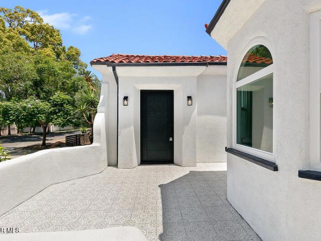 House for sale in Jefferson Park, Los Angeles