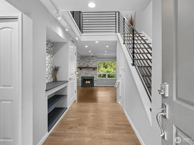 Townhouse for sale in Kennydale, Renton