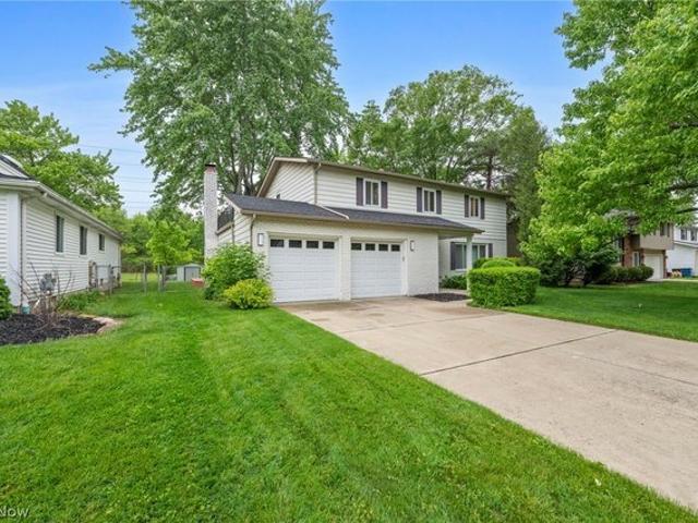 House for sale in North Olmsted, Ohio
