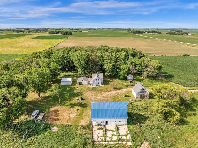 House for sale in Graettinger, Iowa