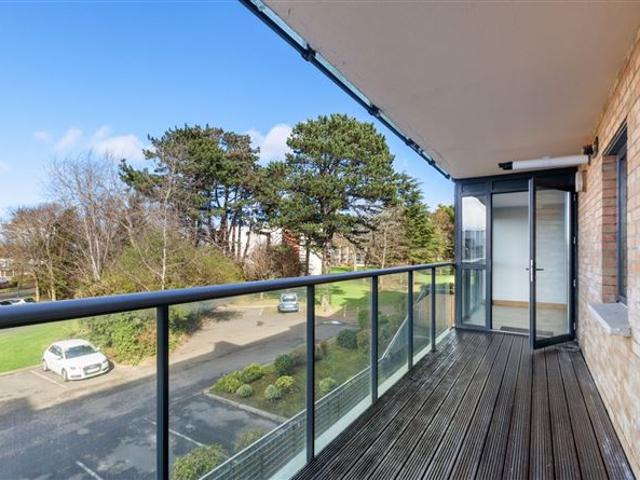 Apartment for sale in Dublin 15, North Tipperary