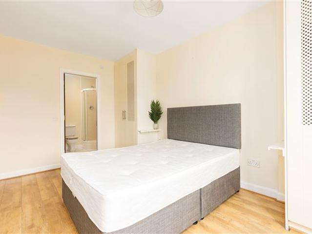 Apartment for sale in Bluebell, North Tipperary