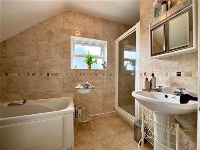 Detached House for sale in Marlfield, South Tipperary
