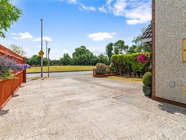 Detached House for sale in Navan, North Tipperary
