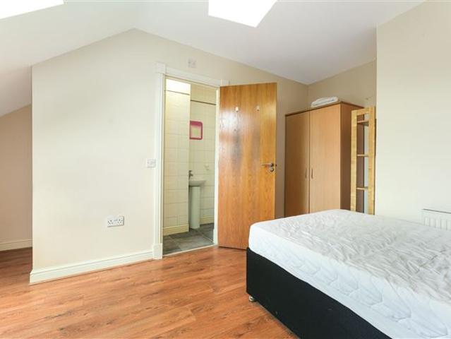 Duplex for sale in Bluebell, North Tipperary