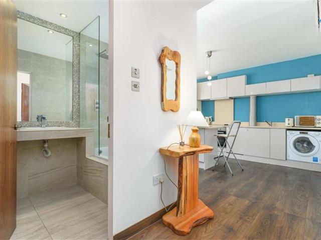 Apartment for sale in Bluebell, North Tipperary