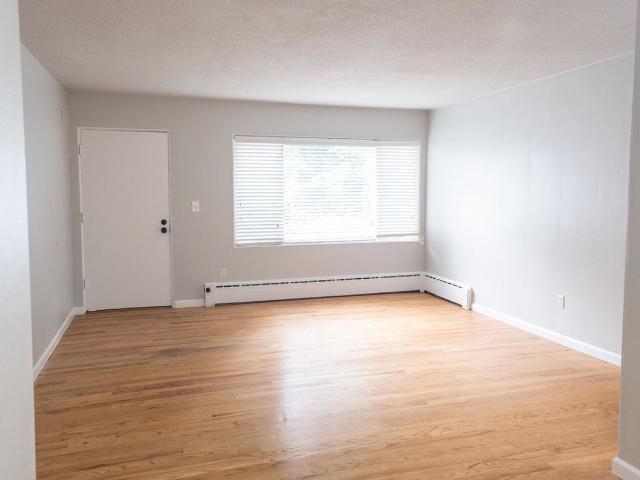 Apartment for rent in Lake Oswego, Oregon