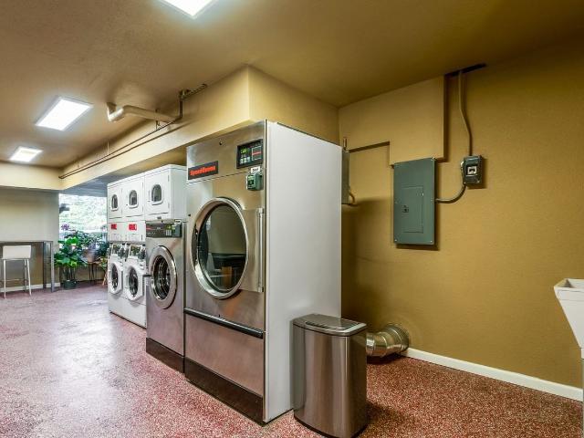 Apartment for rent in Lake Oswego