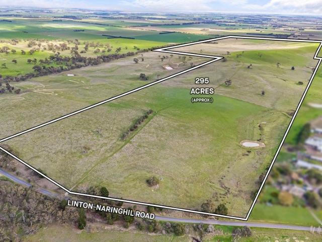Cottage for sale in Linton, Victoria