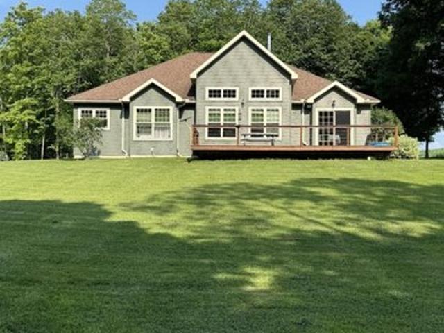 House for sale in Madrid, New York