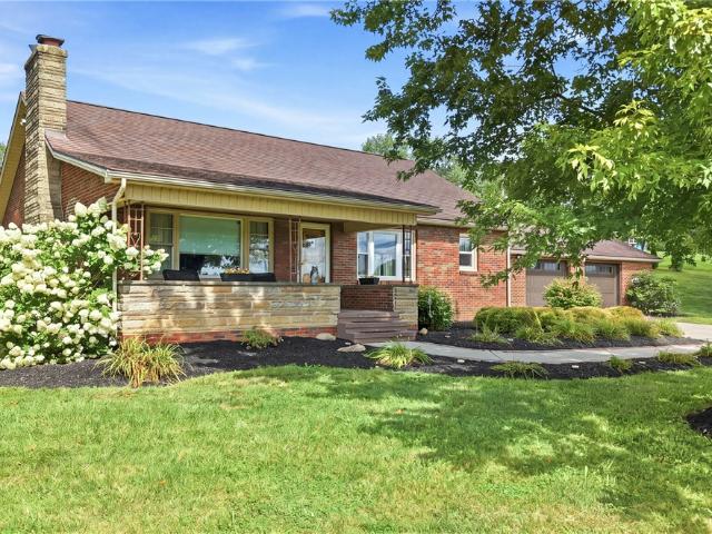 House for sale in New Bedford, Pennsylvania