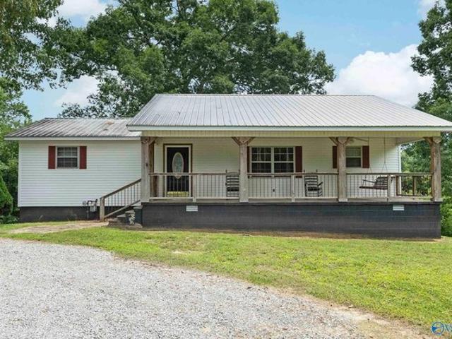 House for sale in Arab, Alabama