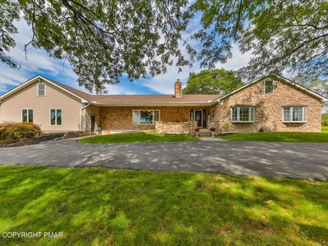 House for sale in Easton, Pennsylvania