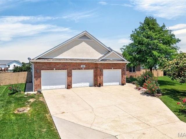 House for sale in Saint Robert, Missouri