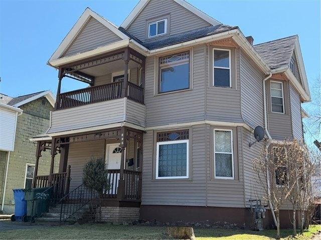 House for sale in Oak Hill, New York