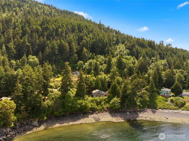 House for sale in Eastsound, Washington