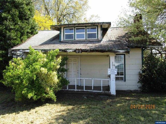 House for sale in Harrisburg, Linn County