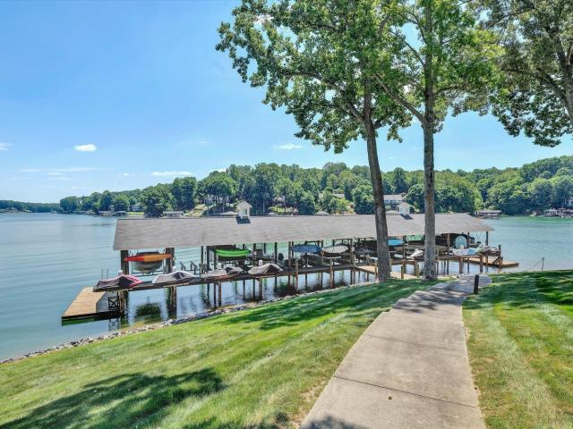 Condo for sale in Virginia