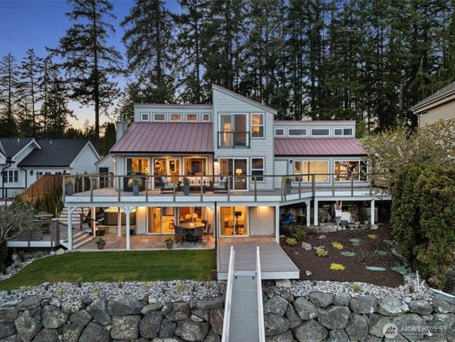 House for sale in Fox Island, Washington
