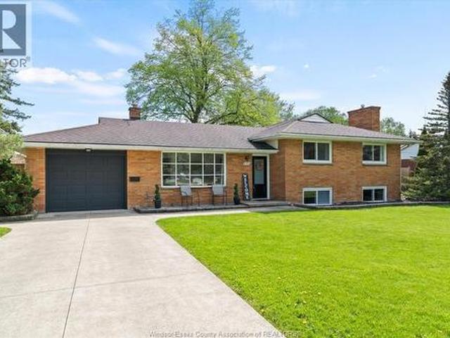 House for sale in Amherstburg, Ontario