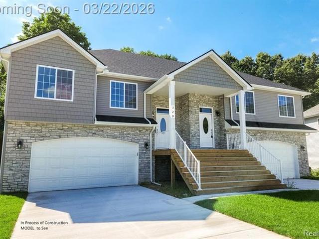 Condo for sale in Fenton, Michigan