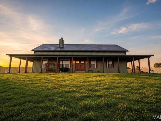 House for sale in Jonesburg, Missouri