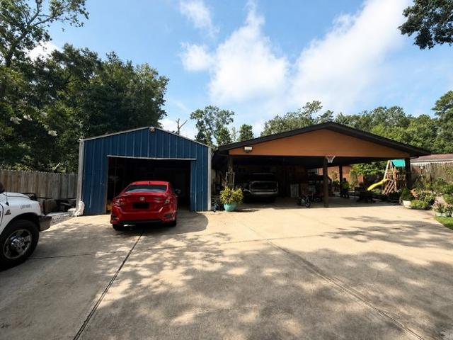 House for sale in Magnolia, Texas