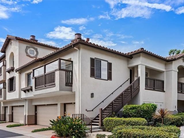 Condo for sale in Tustin, Orange County