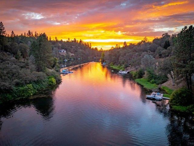House for sale in Applegate, California