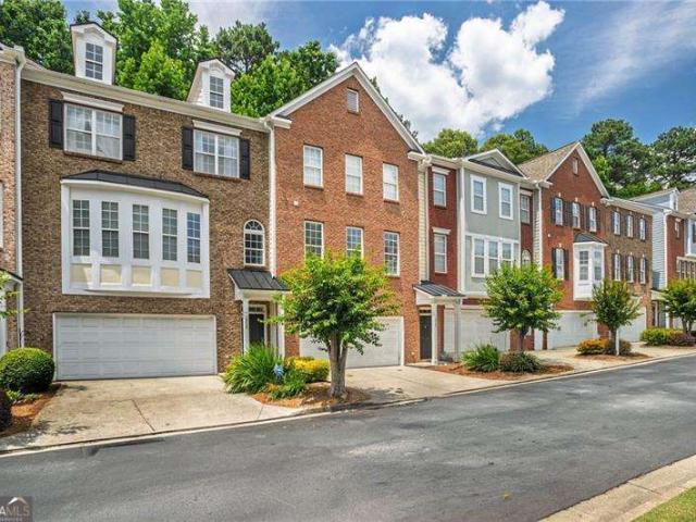 Townhouse for sale in Dunwoody, Georgia