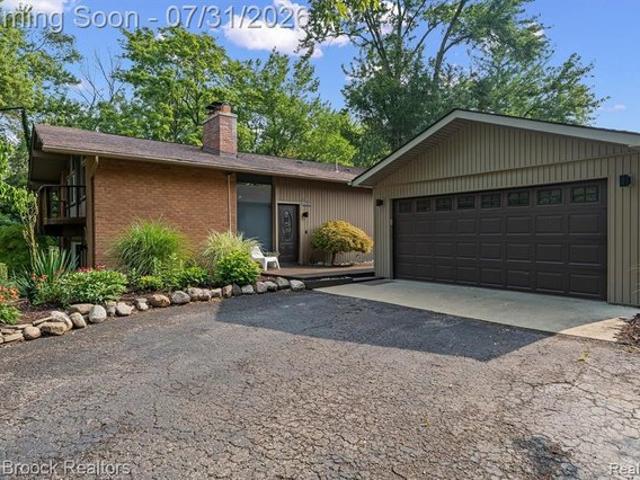 House for sale in Commerce Township, Michigan