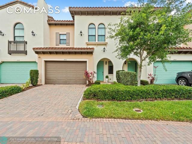 Townhouse for sale in Sunrise Townhouse for sale in Sunrise