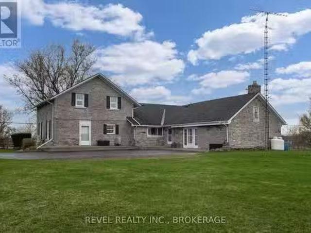 House for sale in South Frontenac, Ontario