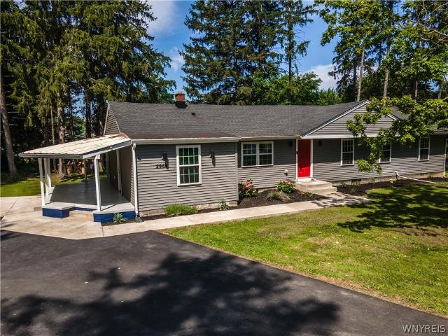 House for sale in Niagara, New York