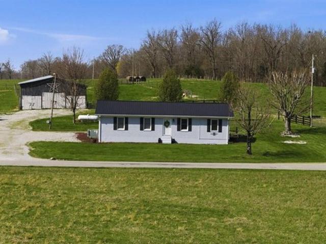 House for sale in Horse Cave, Kentucky