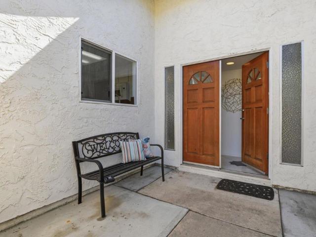 House for sale in Bay Terraces, Bonita