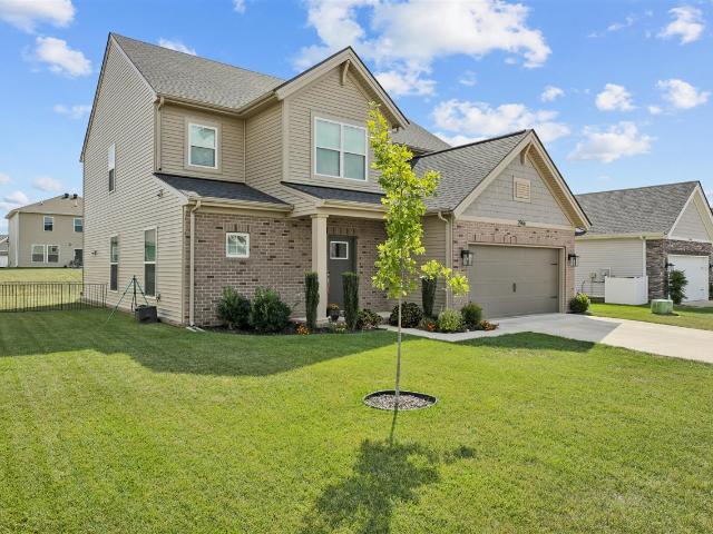 House for sale in Bowling Green, Warren County