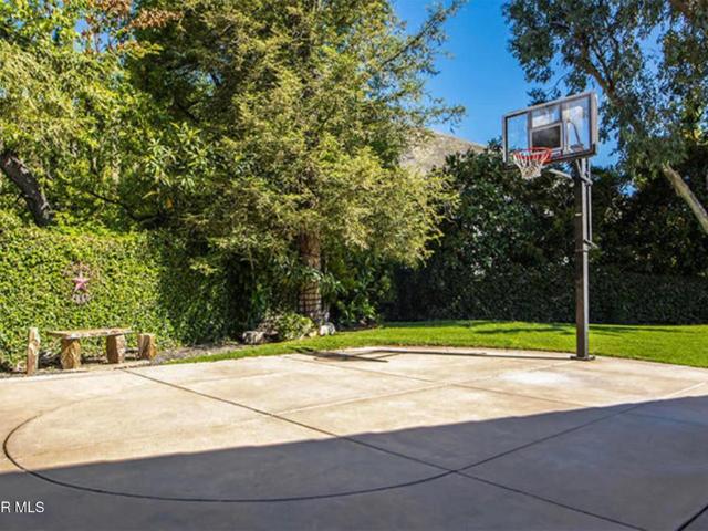 House for sale in Agoura Hills, California