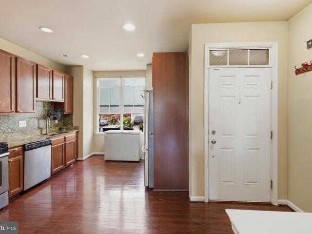 Condo for sale in Virginia