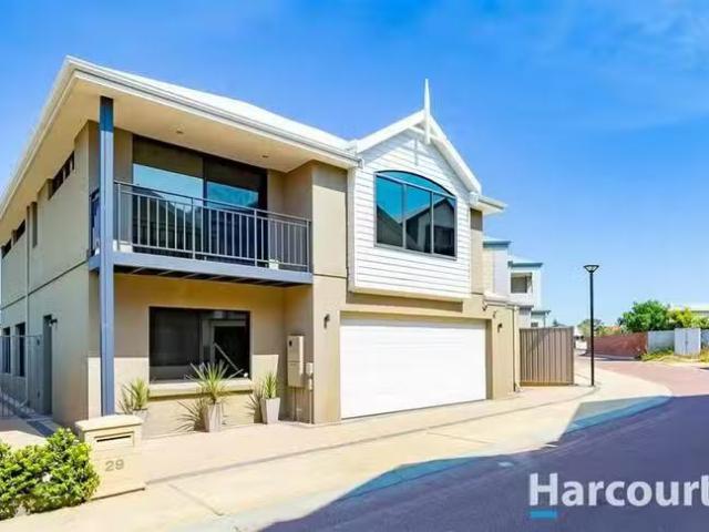 House for rent in Silver Sands