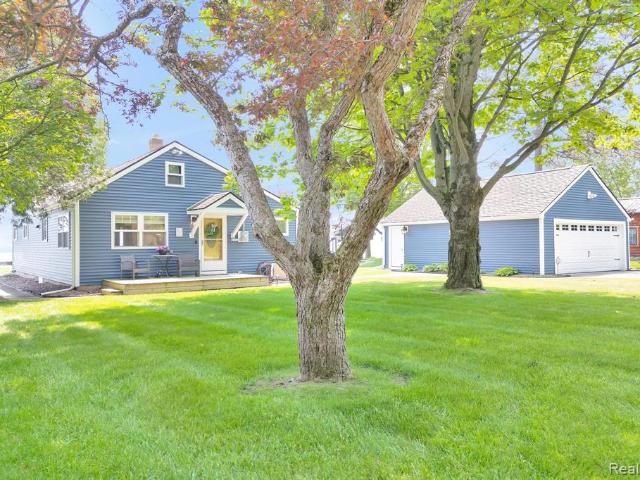 House for sale in East Tawas
