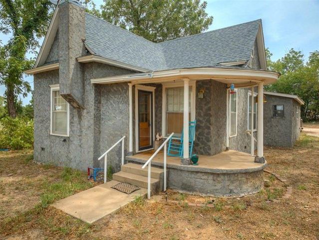 House for sale in Hennessey, Oklahoma