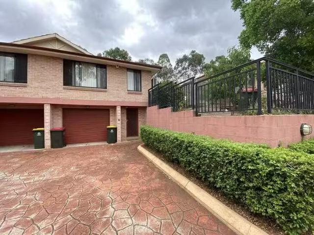House for rent in Greystanes
