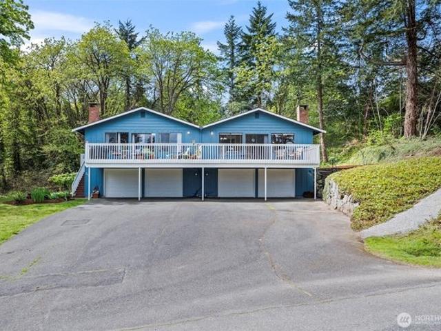 House for sale in Fox Island, Washington