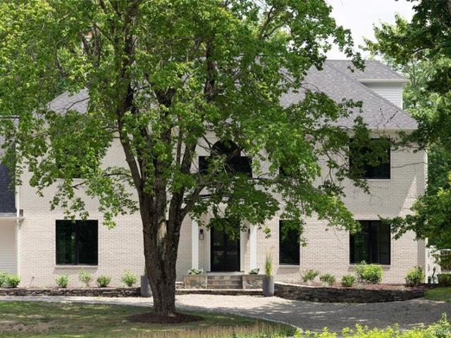 House for sale in Millbrook, New York