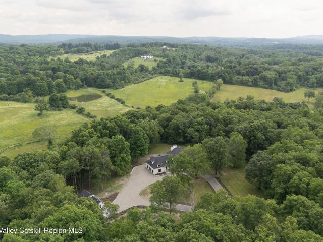 House for sale in Millbrook, New York