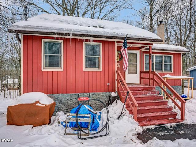 House for sale in Lake Ariel, Pennsylvania