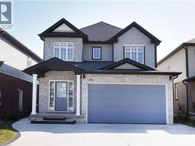 Property for sale in Highland West, Kitchener