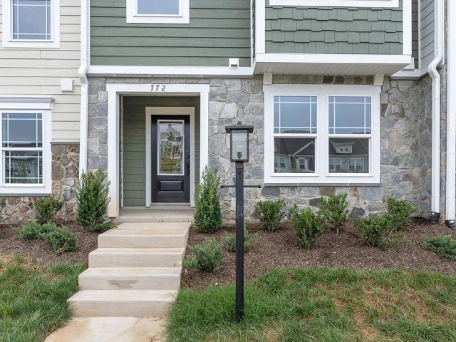 Townhouse for sale in Virginia